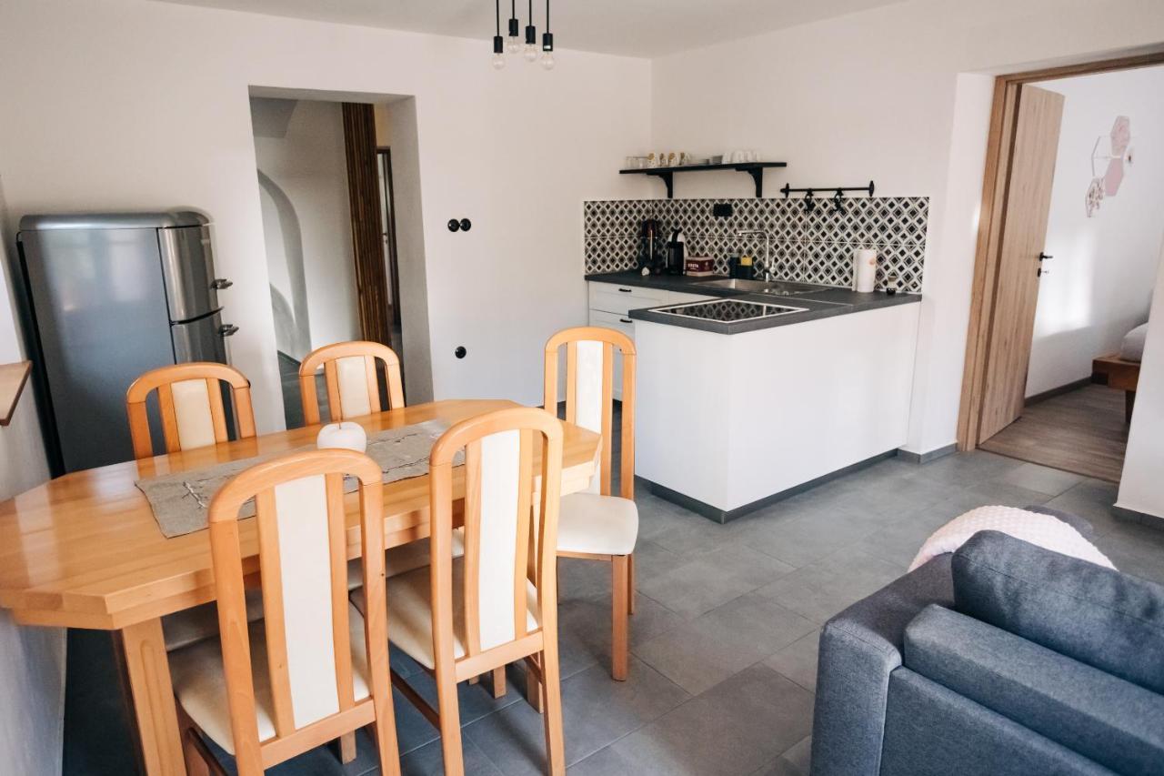 Stekner House Apartma Ljubno Kültér fotó